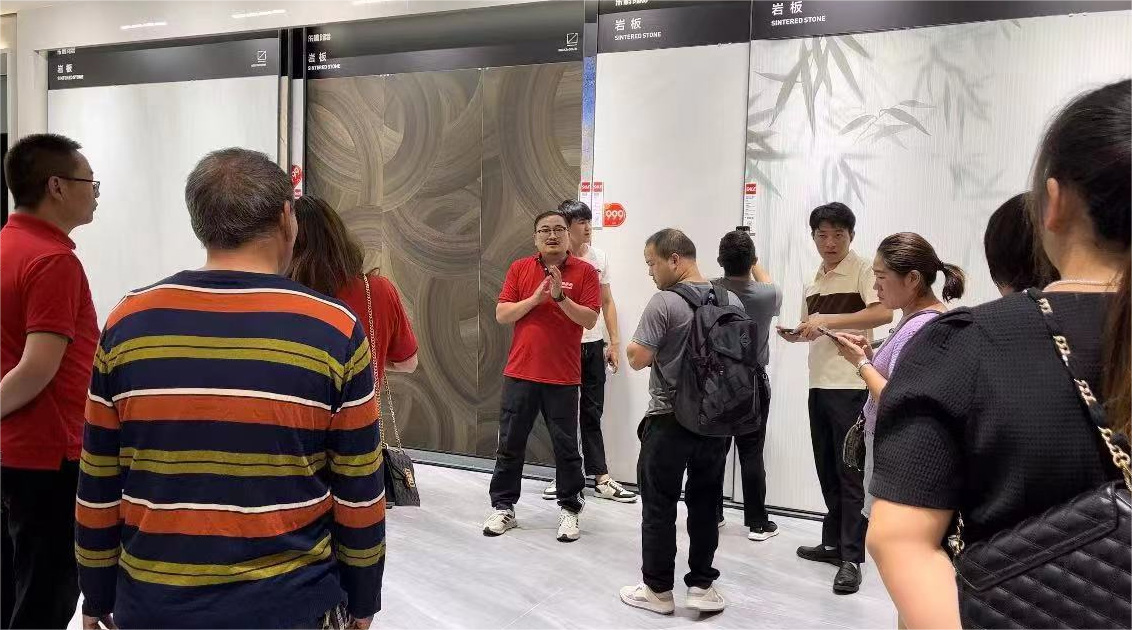 《玩转新品 高值成交》2023华冠家居云南东鹏店长特训营圆满竣事佛山市华冠建材有限公司 - 华冠家居集团